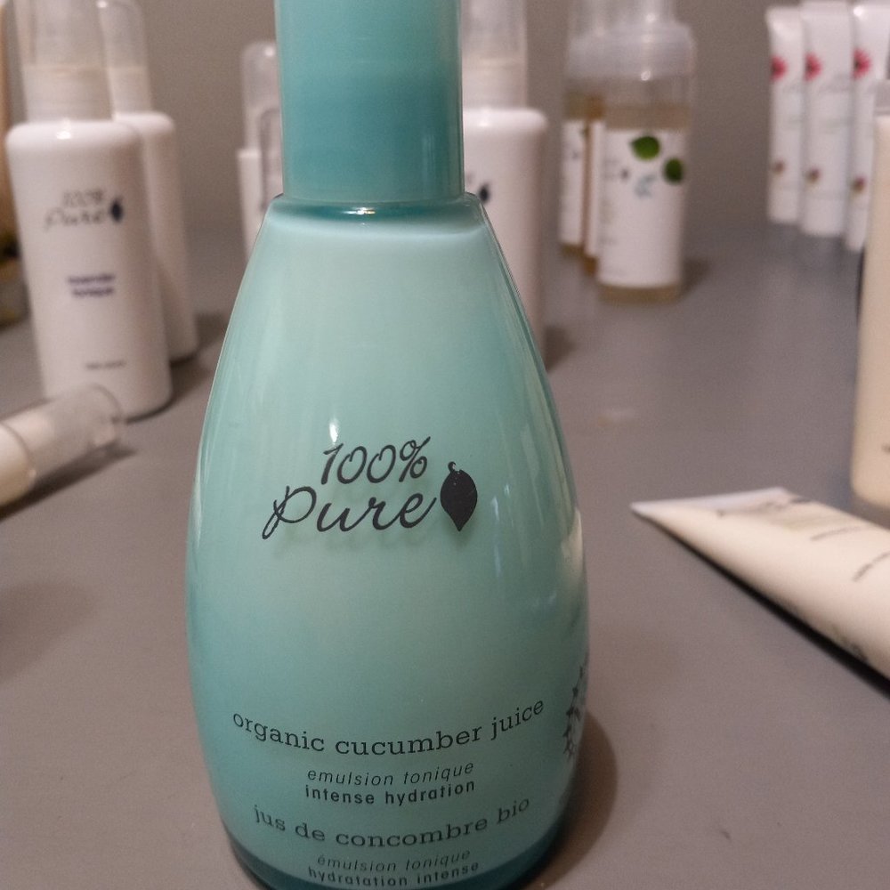 100 percent pure Organi. CUCUMBER juice Hydration